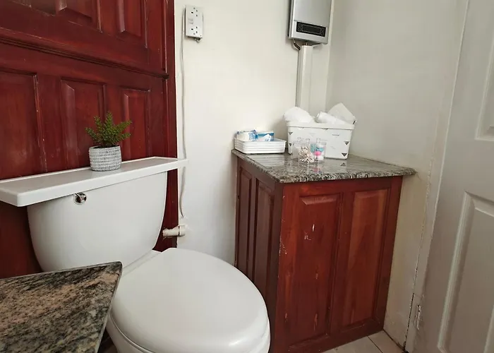 Cozy W/ocean View, Pool & Access Apartment *
