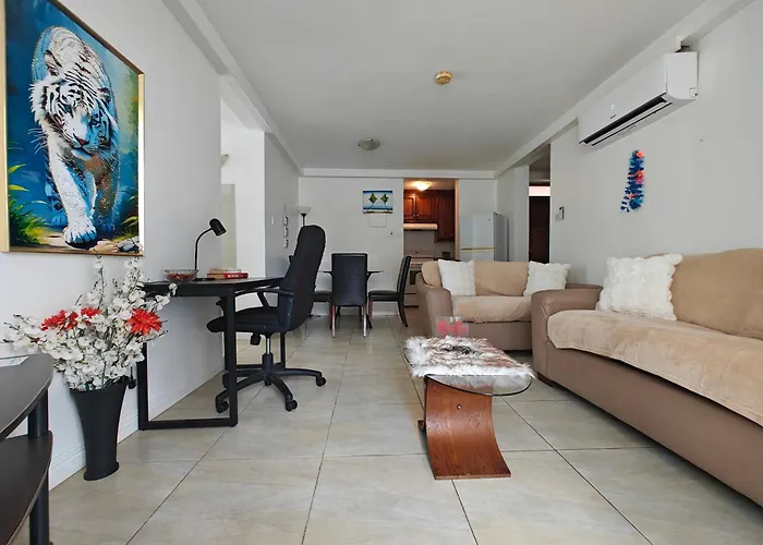 Apartment Cozy W/ocean View, Pool & Access